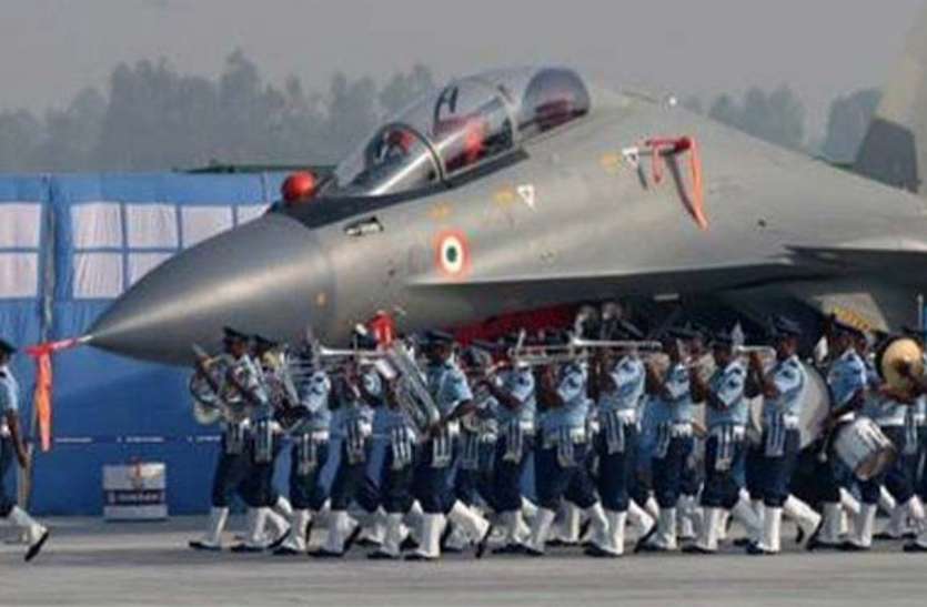 Indian Air Force IAF ने कश्मीरी परीक्षार्थियों की परीक्षा को इस तरह यादगार बनाया