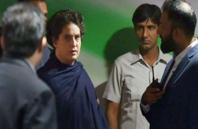 priyanka लोकसभा चुनाव के लिए प्रियंका ने कसी कमर, इस दिग्गज हस्ती को बनाया निजी सचिव