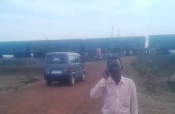 Power off of closed trains in katni Power off of closed trains in katni