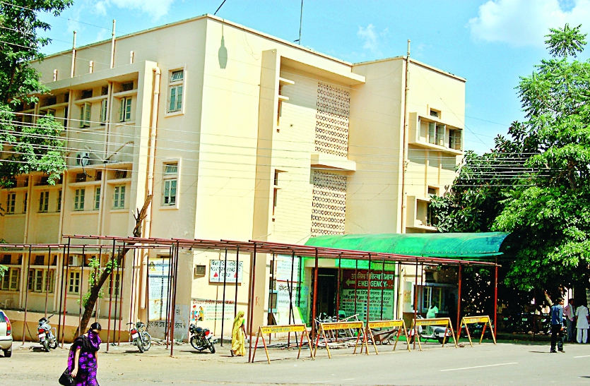 hamidia hospital व्यवहार और अव्यवस्थाओं से तंग 760 बच्चे बगैर इलाज के हो रहे गायब