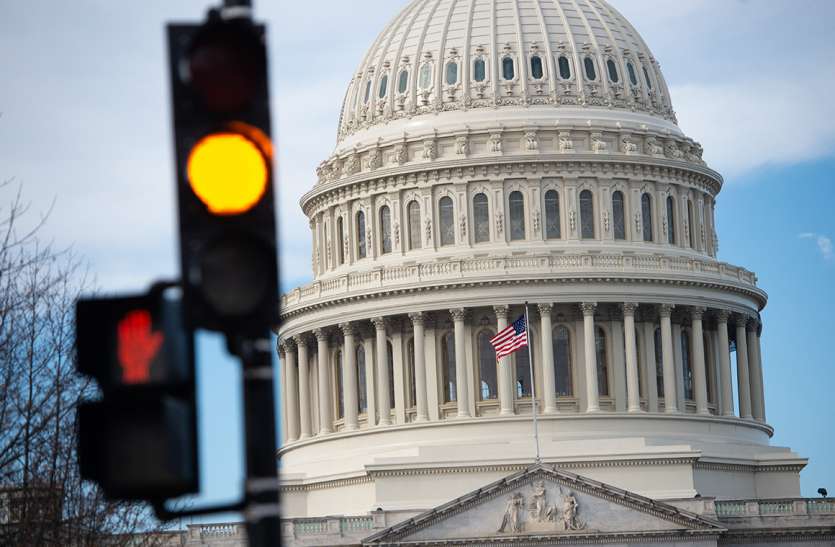 Democrats and republican reach to an agreement to avoid us shutdown अमरीका: डेमोक्रेट्स और रिपब्लिकन के बीच सीमा दीवार पर समझौता, टला कामबंदी का खतरा