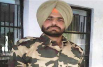 brave story of pulwama attack's shaheed manindar singh शहीद मनिंदर को थी अफसर बनने की ललक,कहता था कि-अफसर बन जाऊं तो कर लूंगा शादी