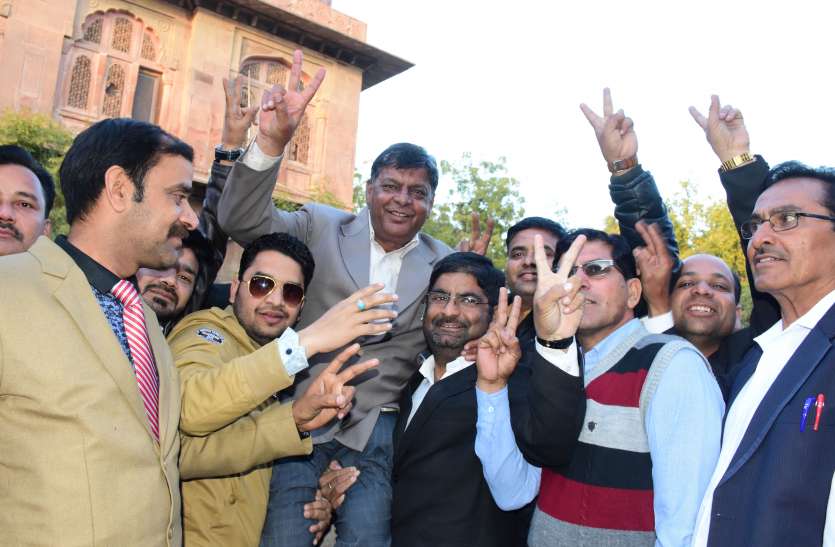 Bar association election भाटी बने बार संघ के अध्यक्ष