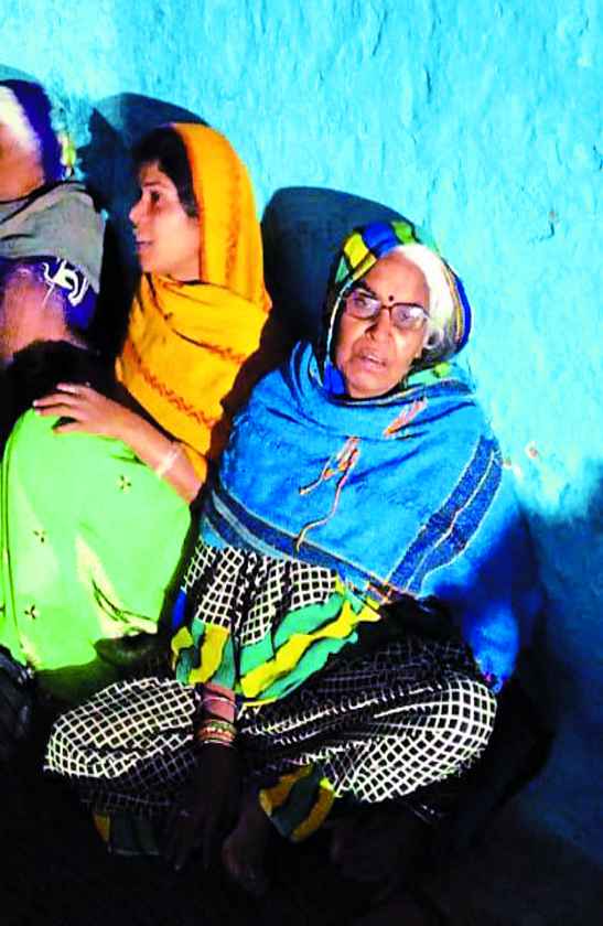 crpf terrar attack in india शहीद की मां को नहीं विश्वास की उसका लाडला शहीद हो गया