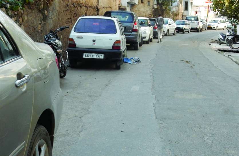 the same situation there again at 120 road nathdwara जहां भिड़े 20 वाहन, युवती ने गंवाई थी जान, वहां अब फिर बने वही हालात