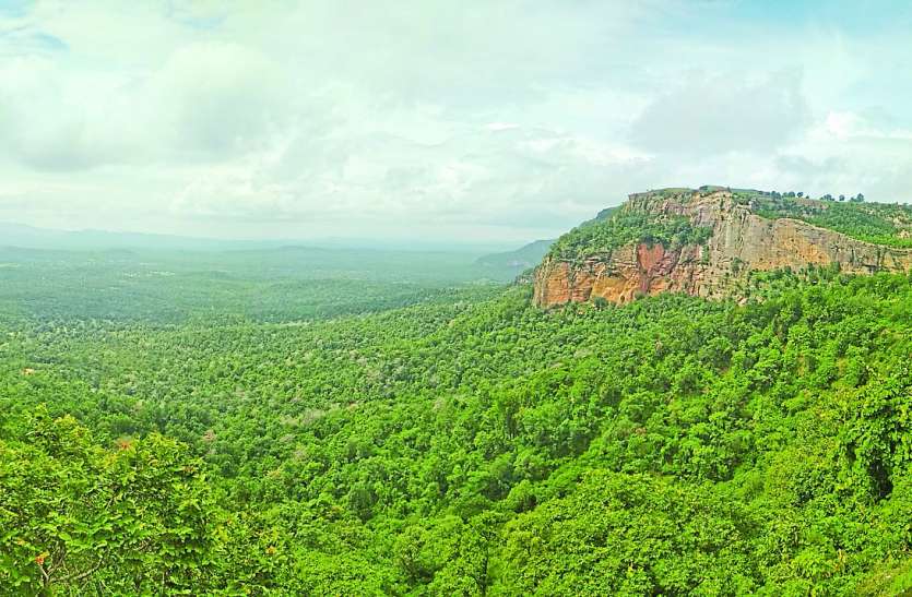 patalcot विडम्बना: आदिवासी बस्तियों में दो साल से थमा विकास..जानिए
