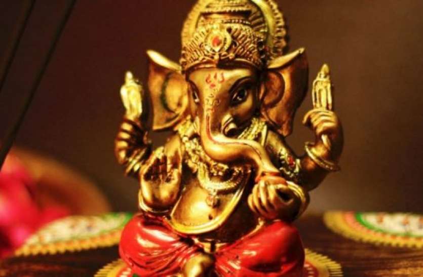 ganesh chaturthi संकष्टी चतुर्थी के दिन भगवान गणपति को चढ़ाएं ये 4 चीज़, जरुर ही पूरी होगी मनोकामना