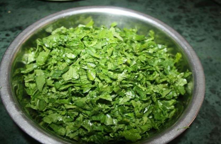 Radish leaves फेंकने के बजाय इस तरह से करें मूली के पत्तों का इस्तेमाल, फायदों के बारे में जानकर उड़ जाएंगे होश