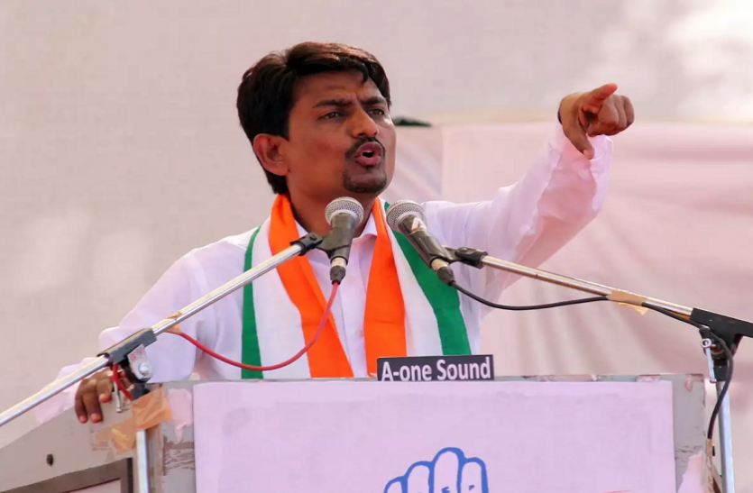 news कांग्रेस छोड़ भाजपा में शामिल हो सकते हैं अप्लेश ठाकोर! कभी राहुल गांधी रहे बेहद करीबी
