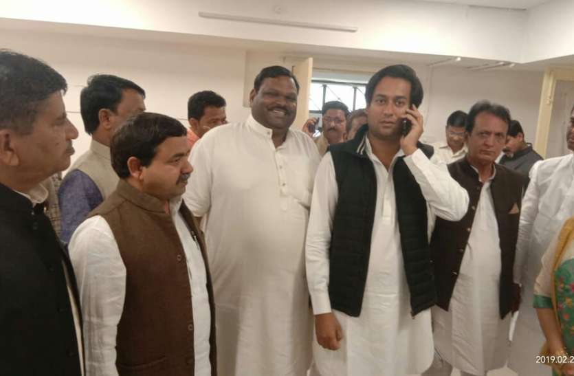 patrika MP LOKSABHA ELECATION 2019: कांग्रेस के इस पैंतरे ने भाजपा में ला दिया भूचाल