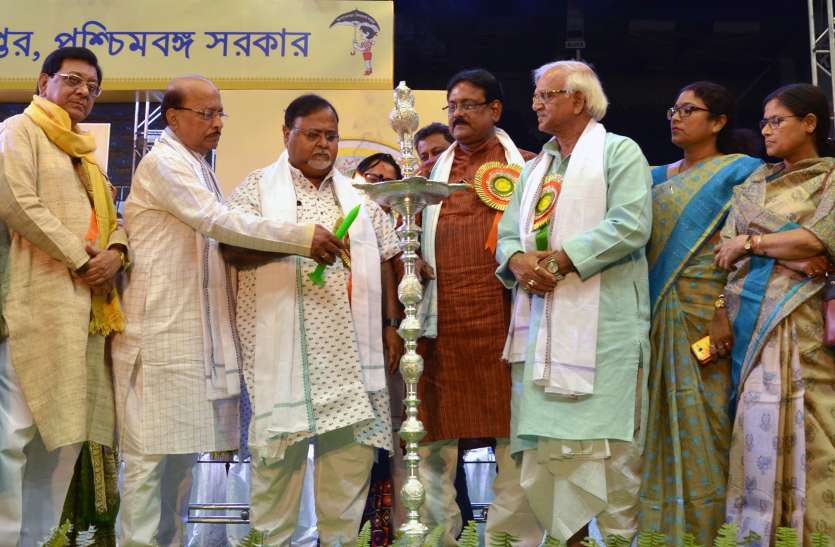kolkata west bengal ममता बनर्जी सरकार ने किया उपभोक्ता संरक्षण का वादा