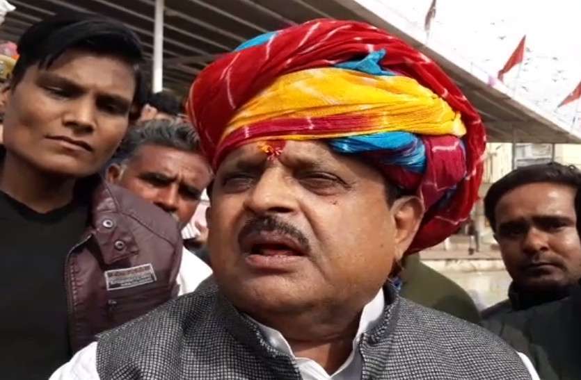 RAGHU SHARMA कांग्रेस मंत्री रघु शर्मा ने दिए निर्देश, अगर प्रधानमंत्री आवास योजना में की गड़बड़ी तो होगी कार्यवाही