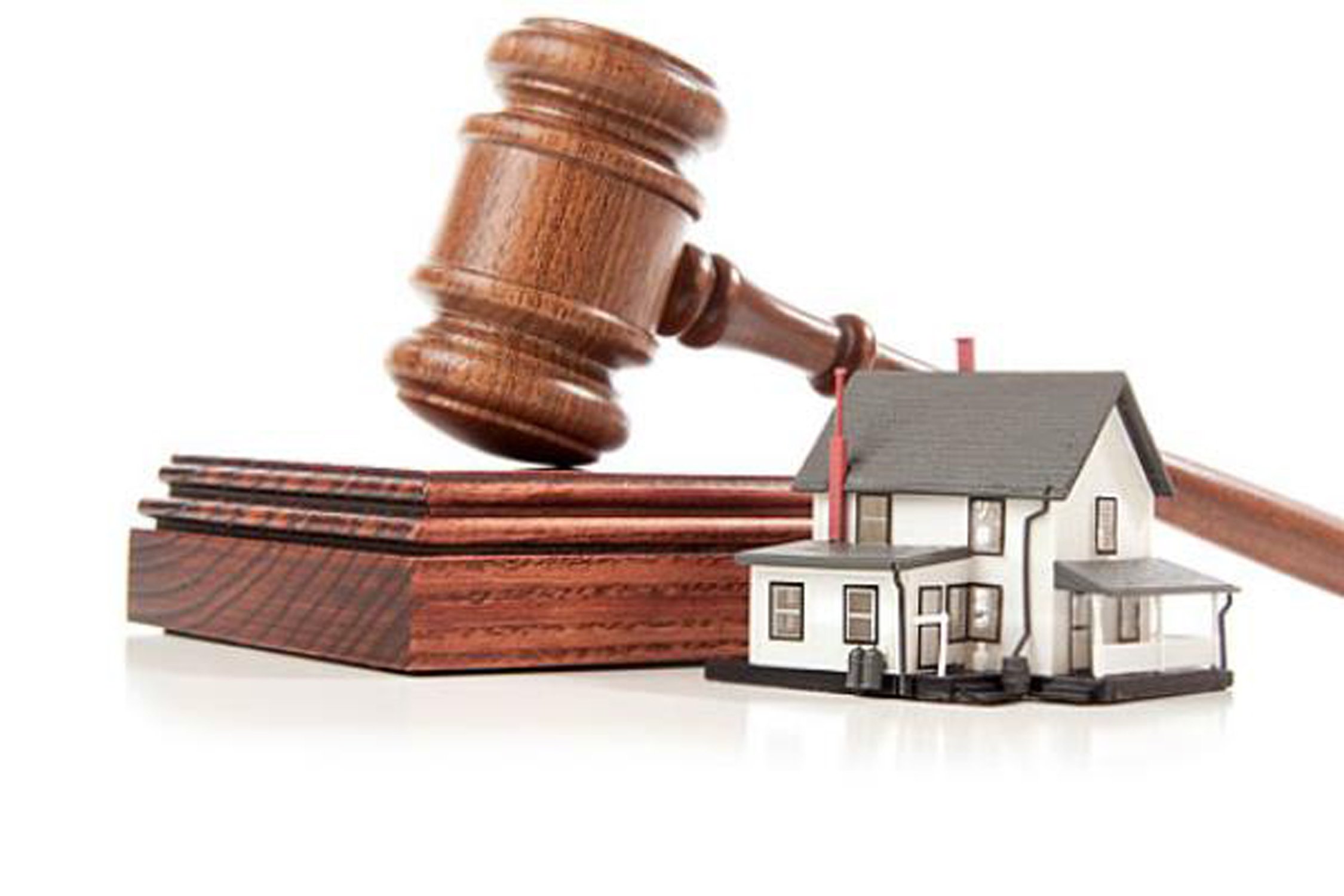 Судебная оценка имущества должника. Жилищные споры в суде. Защита прав на недвижимость. Юрист недвижимость. Что такое имущественные споры в суде.