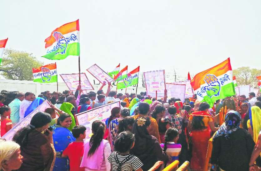 congress लोकसभा लडऩे के देख रहे सपने, सीएम के सामने ला पाए मुट्ठीभर कार्यकर्ता