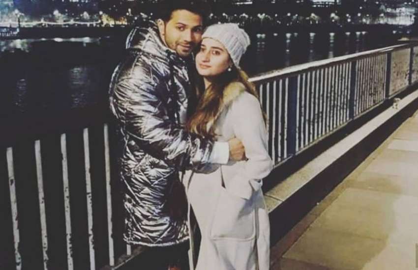 varun-dhawan-and-natasha-dalal-romantic-photo-in-london