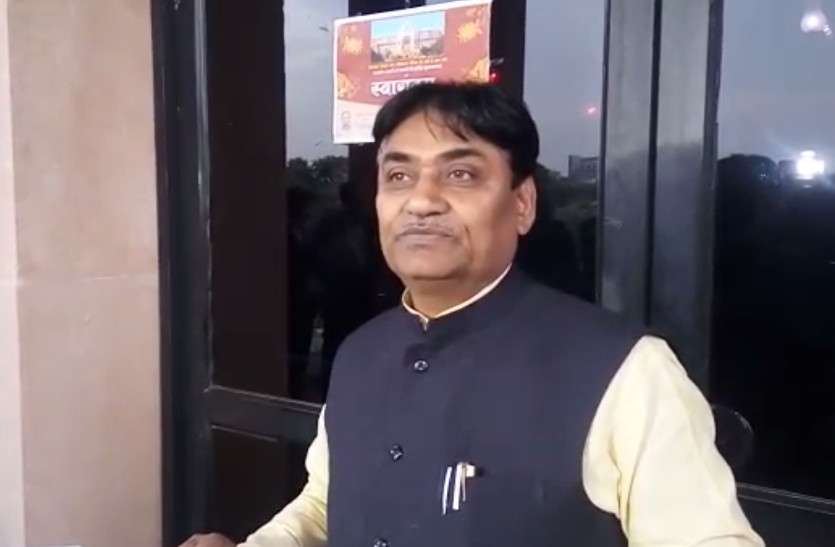 Congress party will field a sustainable candidate जिताऊ के साथ ही टिकाऊ प्रत्याशी उतारेगी कांग्रेस