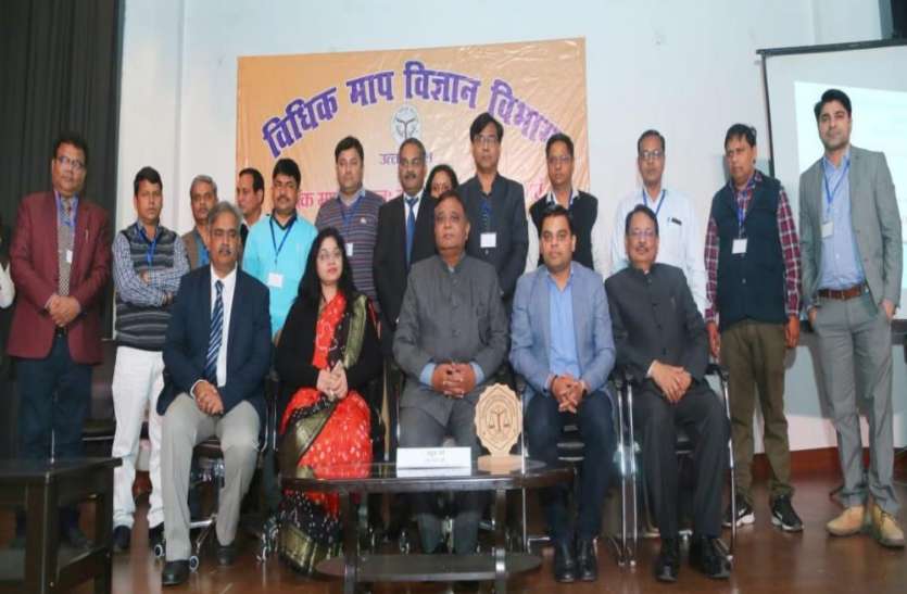 Day workshop अधिकारी अपने दायित्वों का निर्वहन ईमानदारी से करें - खाद्य व रसद राज्य मंत्री