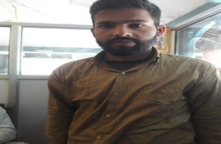 crime ‘उरी’ फिल्म देखने के बाद बना फर्जी मेजर, डॉ सहित दो दर्जन को लगाई लाखों की चपत