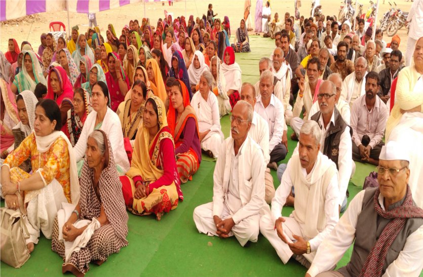 Without the knowledge of the soul, God does not meet आत्मा के ज्ञान के बिना परमात्मा नहीं मिलते हैं- बीके गीता दीदी