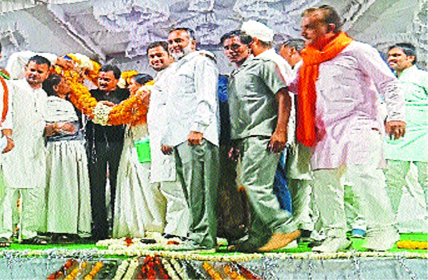 patrika केंद्र में कांग्रेस सरकार आने पर राम मंदिर हम बनवाएंगे, भाजपा केवल राजनीति करती है
