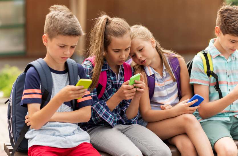 mobile, stress, indian, kids, बच्चे की आदत से पूरा परिवार परेशान है, हम क्या करें?