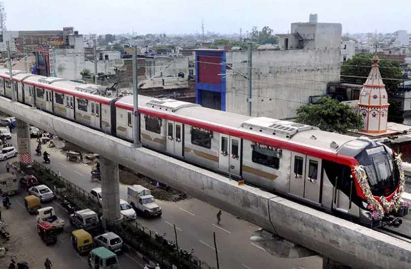 PM inaugurated Lucknow Metro from Kanpur by remote system मोदी ने कानपुर से किया उदघाटन और लखनऊ में चलने लगी 29 किलोमीटर मेट्रो