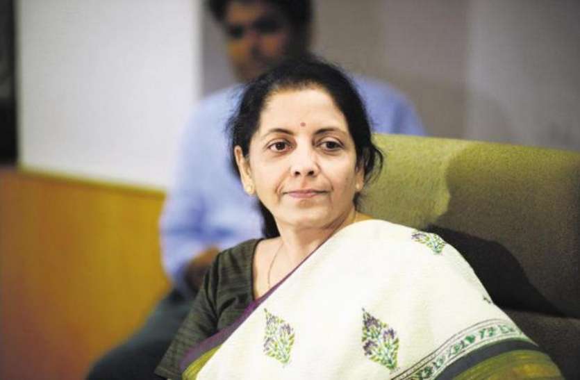 nirmala sitharaman कभी सेल्स गर्ल हुआ करती थीं देश की रक्षा मंत्री निर्मला सीतारमण, भाजपा की इस मंत्री से मिलने के बाद बदल गयी ज़िंदगी