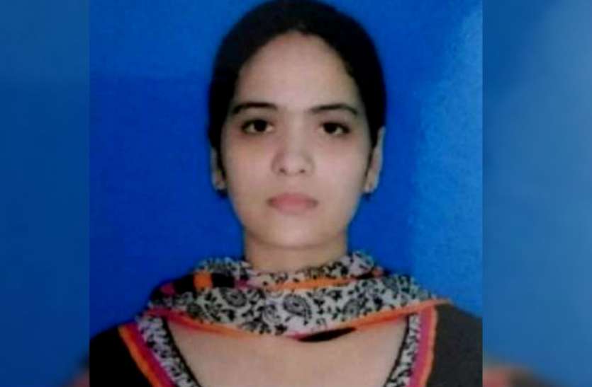 Priyanka Dhakrey मेहनत और लगन से किसान की बेटी ने पाया मुकाम, गांव की लड़कियों के लिए प्रेरणा बनी प्रियंका