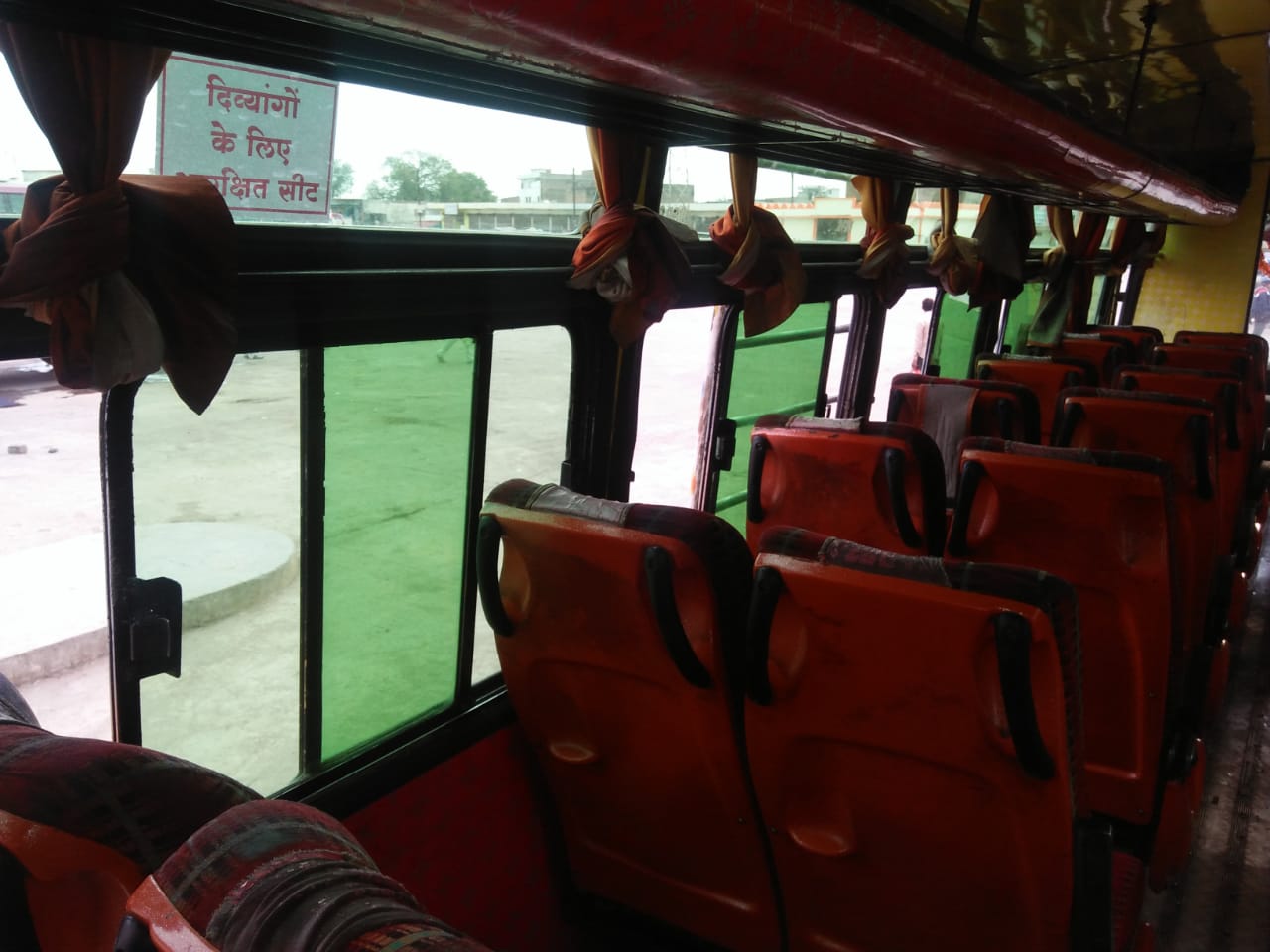 50% discount for rent for every bus परिवहन विभाग ने बस स्टेण्ड और बसों में चस्पा करवाएं निर्देश