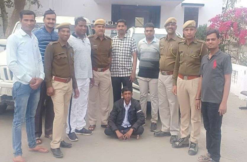 dodo chura दो कारों से 18 लाख का डोडा चूरा बरामद, एक गिरफ्तार, तीन फरार