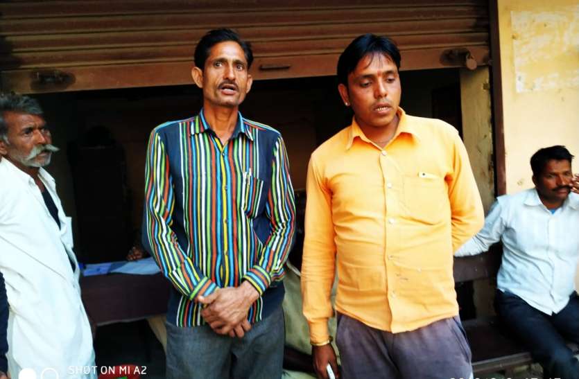 dewas टीकाकरण के बाद बिगड़ी मासूम की तबीयत, जिला अस्पताल लाते-लाते टूटी सांसें