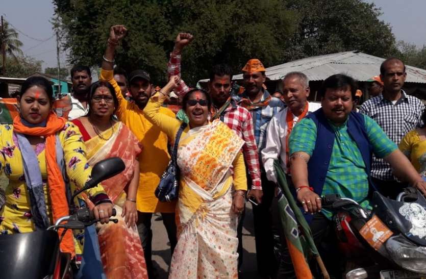 kolkata हुगली में भी भाजपा की बाइक रैली