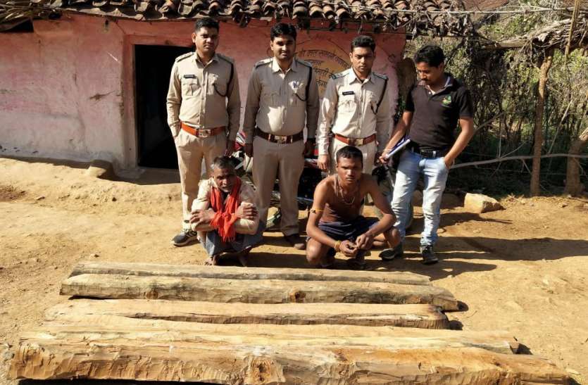 arrest 8 नग सिलपट जब्त, 4 तस्कर को जेल भेजा