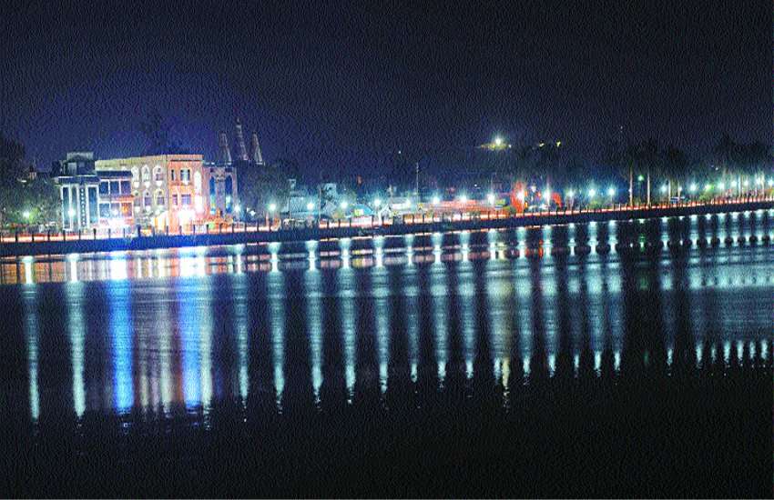 sagar Lakes of the lake burning in the day