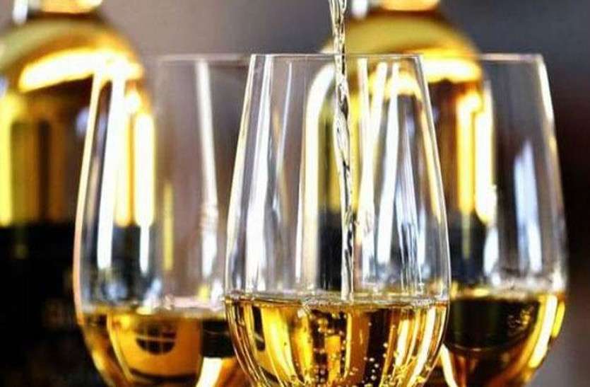 liquor shop आबकारी विभाग को शराब दुकानों के आवेदनों से मिले 36 करोड़ रुपए, 256 शराब दुकानों के लिए हुए 12 हजार से ज्यादा आवेदन