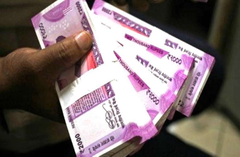 money 5 सालों में लखपति बनने का मौका, SIP में 500 रुपए निवेश करके कमाए 15 लाख रुपए