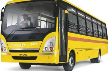 School vehicles are following the rules नियमों को ताक पर रख चले रहे स्कूल वाहन