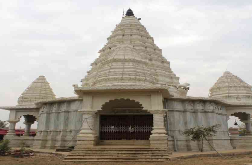 Bhilai MahaShivaratri महाशिवरात्रि : चार सौ साल पहले जिस शिवलिंग को चरवाहे ने देखा, उनका आकार आज भी बढ़ रहा : Video