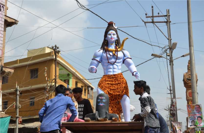 shiv भगवान शंकर के प्रिय नंदी और महाकाल की कहानी दे रही बड़ी सीख