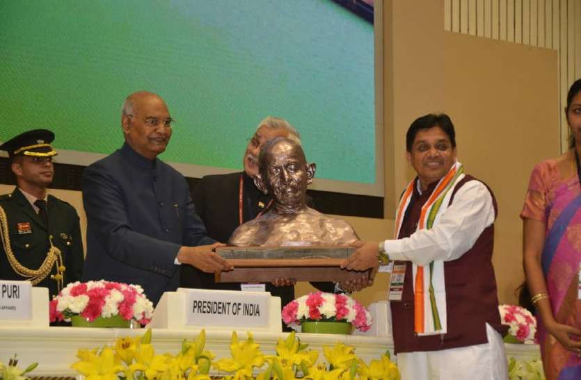 swachh survekshan 2019 स्वच्छता सर्वेक्षण 2019: स्वच्छता में अंबिकापुर देश में दूसरा और भिलाई को मिला 11वां स्थान