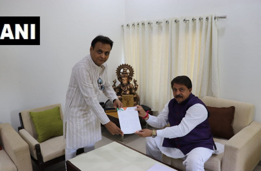 news गुजरात: कांग्रेस विधायक जवाहर चावड़ा का इस्तीफा, भाजपा में शामिल होने के संकेत