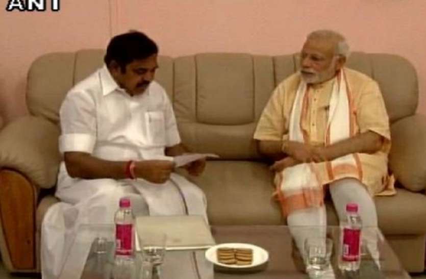 tamil nadu cm Palaniswami वायुसेना के विंग कमांडर को परमवीर चक्र देने की उठी मांग, तमिलनाडु के सीएम ने पीएम को लिखी चिट्ठी