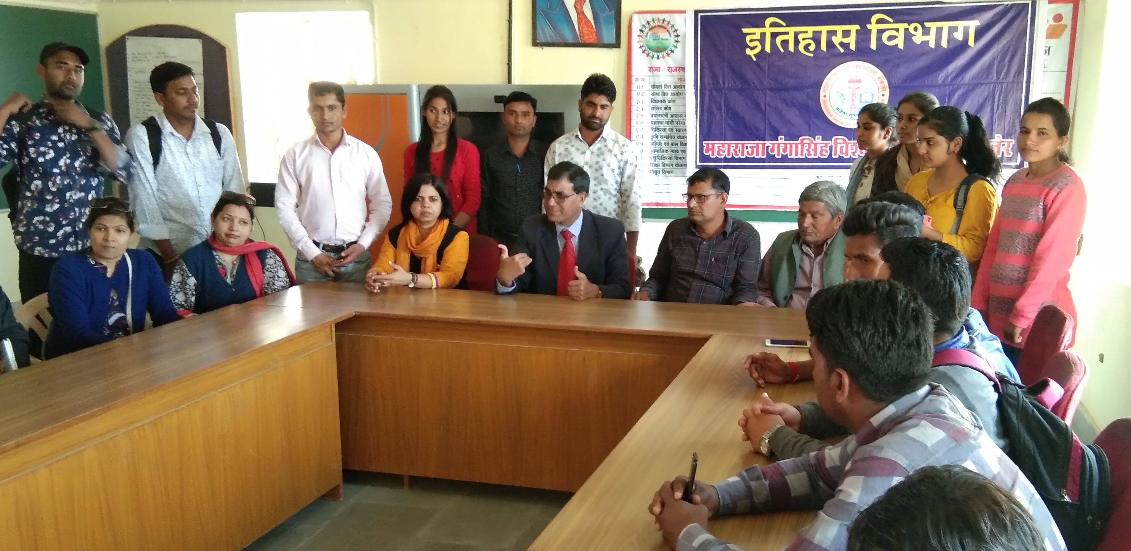 student visit nal village विद्यार्थियों ने किया नाल गांव का सर्वेक्षण