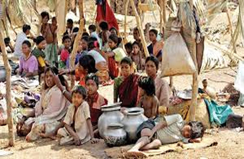 Only the name of the BPL clause, the lack of online benefits of the schemes सिर्फ नाम का बीपीएल ठप्पा,ऑनलाइन के अभाव में योजनाओं का नहीं मिल रहा लाभ