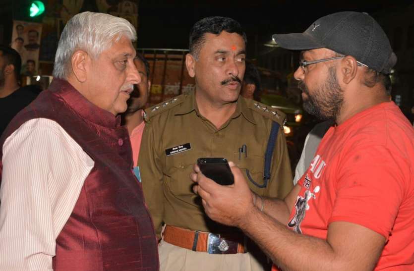 भाजपा विधायक अजय विश्नोई ट्रक-कार की टक्कर में बाल-बाल बचे एमपी के भाजपा विधायक
