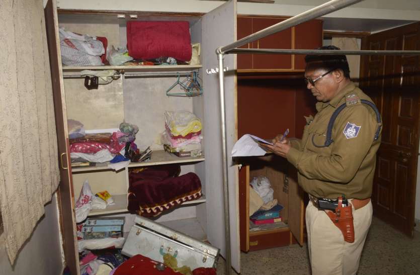 नकदी सहित कीमती जेवर चोरी, पलक झपकते ही इस शहर में हो जाती है चोरी