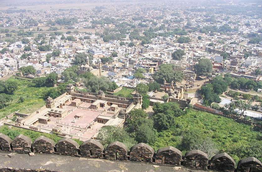 international market develop in gwalior soon SMART CITY: ग्वालियर में बनेगा अंतराष्ट्रीय बाजार, इन सुविधाओं से लैस होगा मार्केट