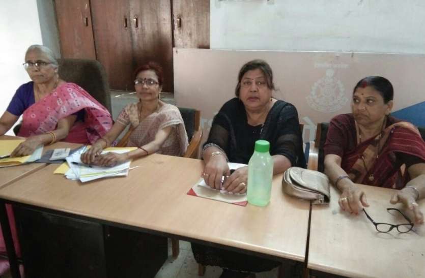 1 मोबाइल पर दोनों ही नहीं करेंगे ज्यादा बात