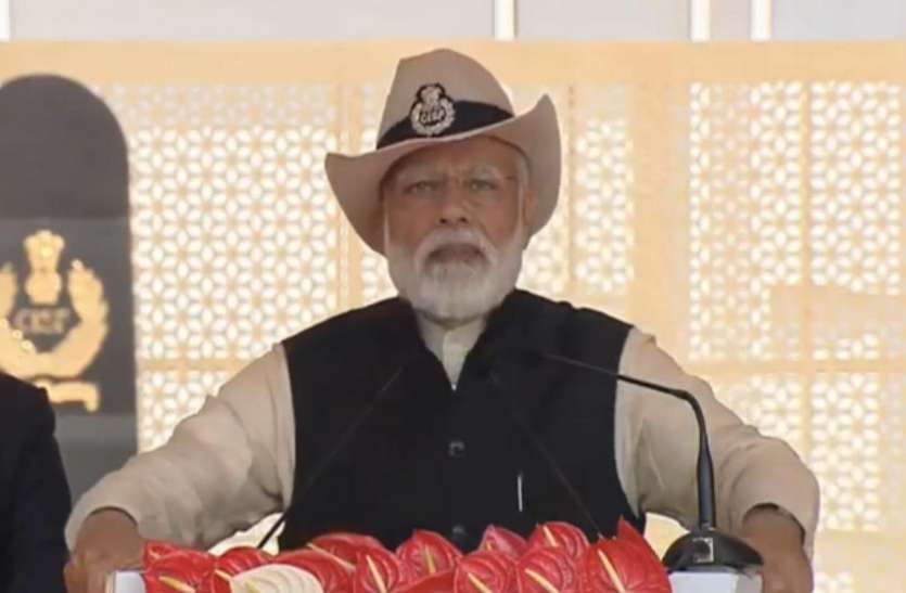 pm PM मोदी बोले-आतंक को पाल रहे पाकिस्तान में भारत से युद्ध लड़ने की नहीं है क्षमता
