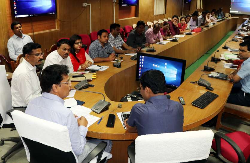 narsinghpur आरसीएच पोर्टल में 90 प्रतिशत से अधिक काम होने पर ही मिलेगा अफसरों व कर्मियों का वेतन
